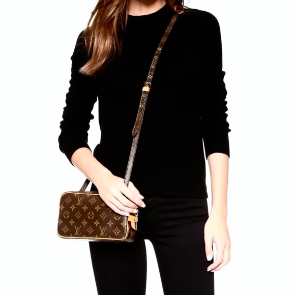 Louis Vuitton Vintage Monogram Marly Bandouliere Crossbody - Picture 7 of 16